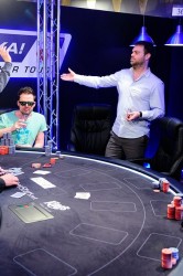 Bert Geens Eureka Poker Tour 2014 bust hand
